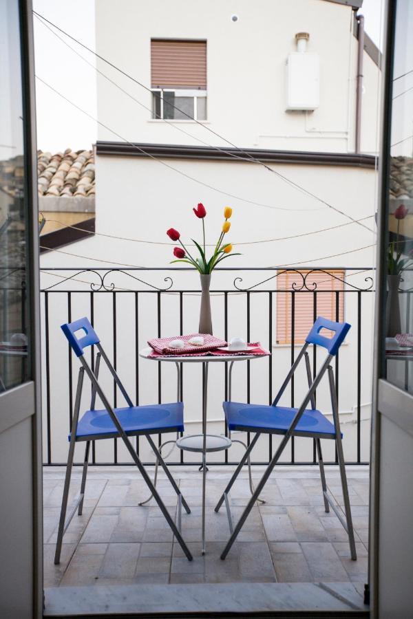 Vila Sopra La Piazza Agira Exteriér fotografie